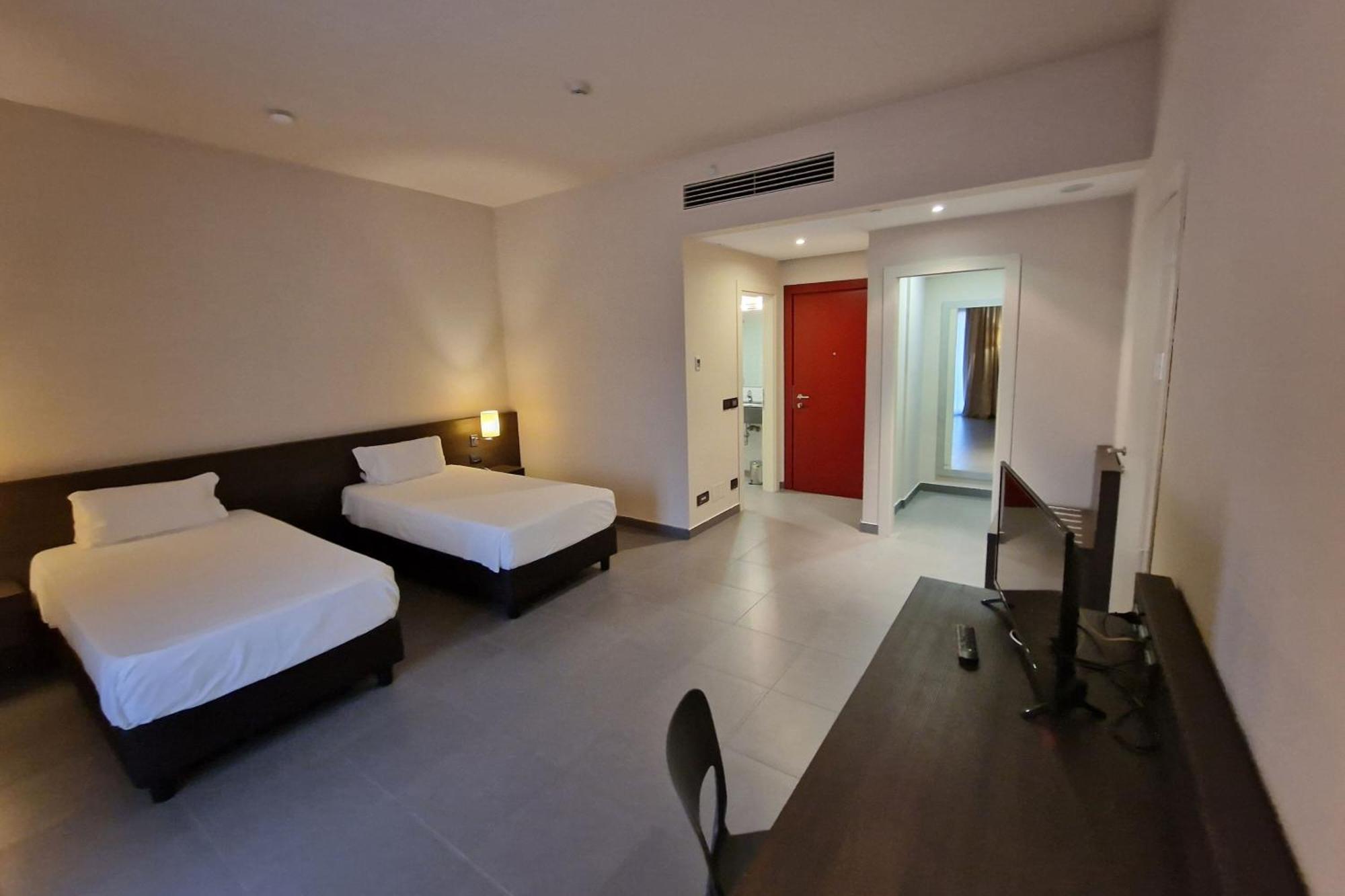 Inn Naples Airport Gricignano dʼAversa Екстериор снимка