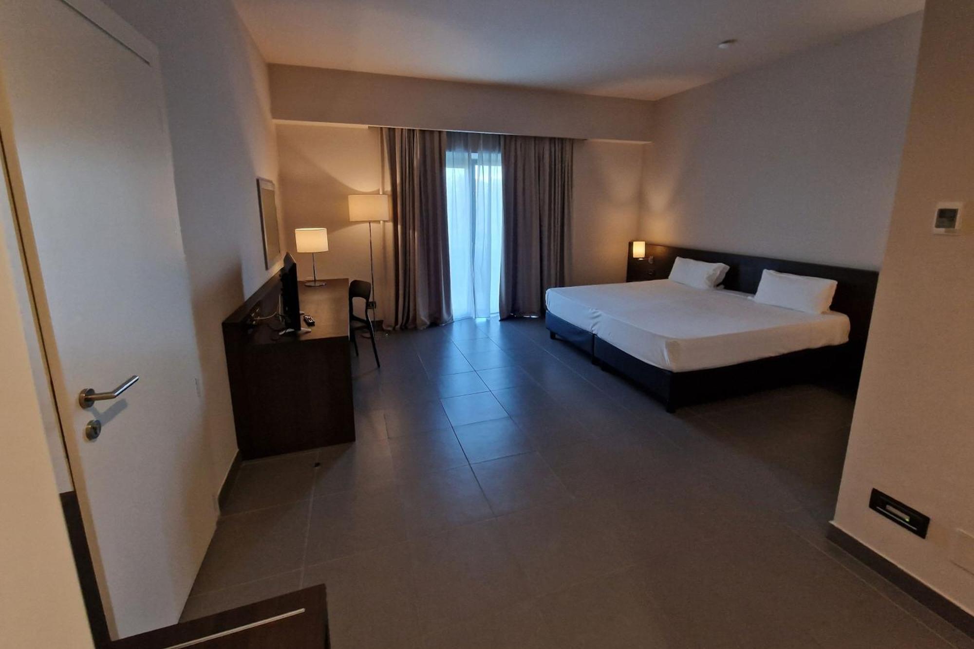 Inn Naples Airport Gricignano dʼAversa Екстериор снимка