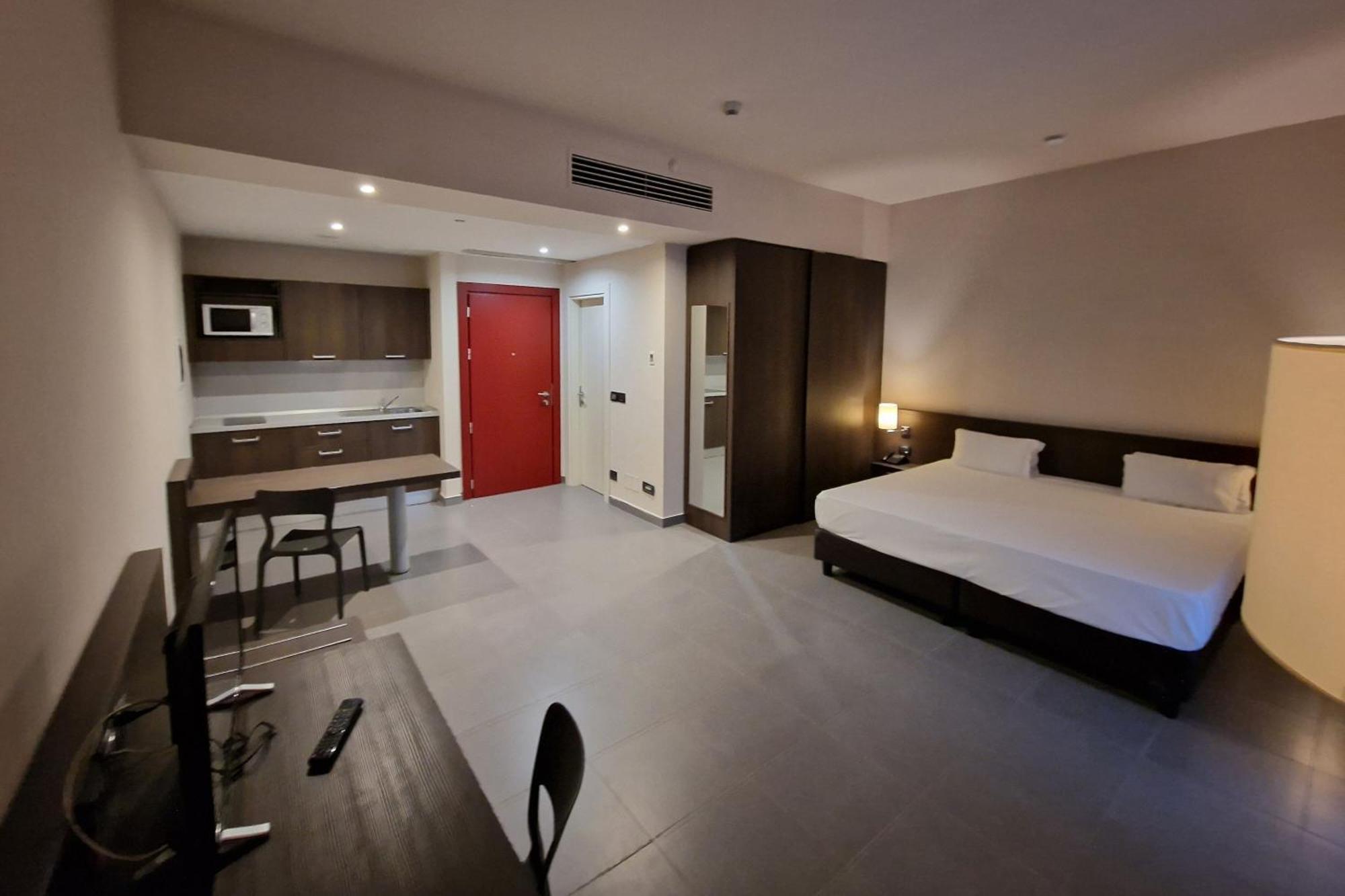 Inn Naples Airport Gricignano dʼAversa Екстериор снимка